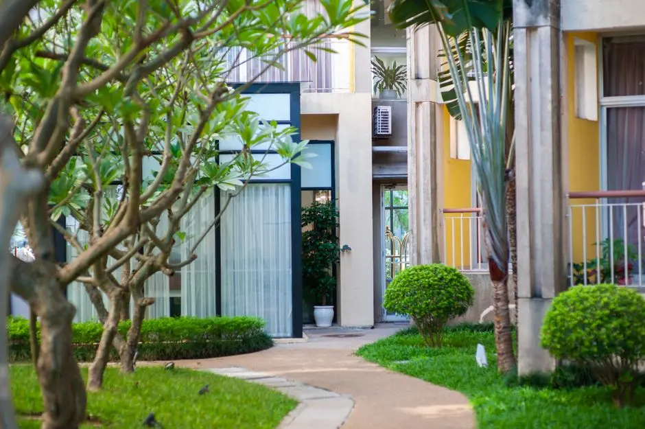 Greens & Outdoors at BOMBAY REALTY THE PLAZA WORLI, Mumbai